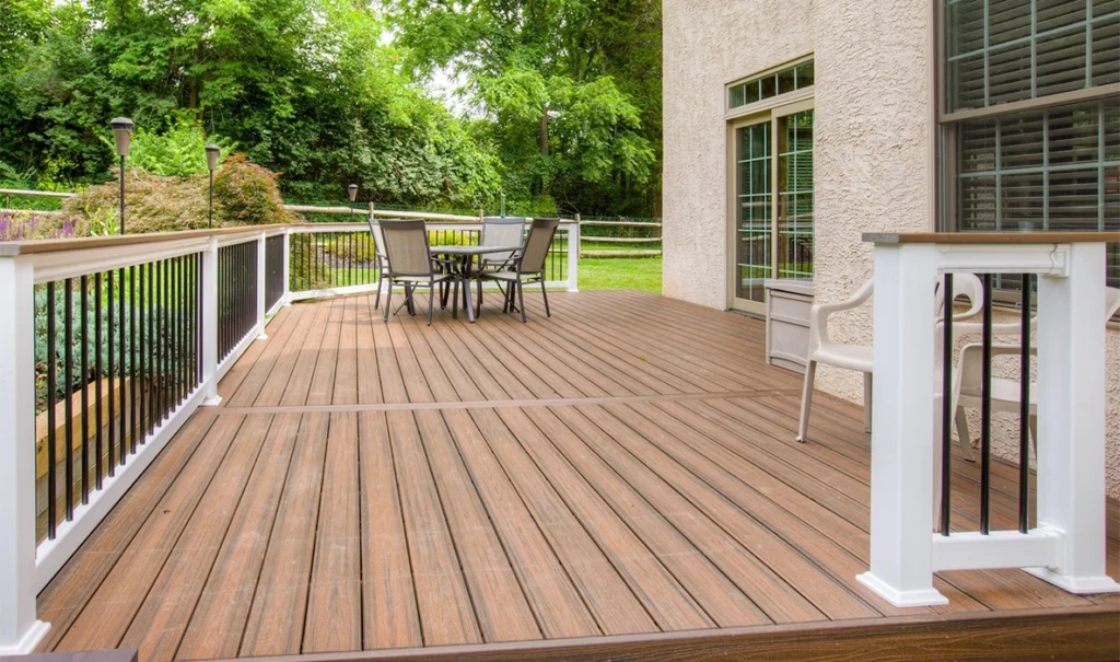 Low-maintenance decking services in Phoenix, AZ.