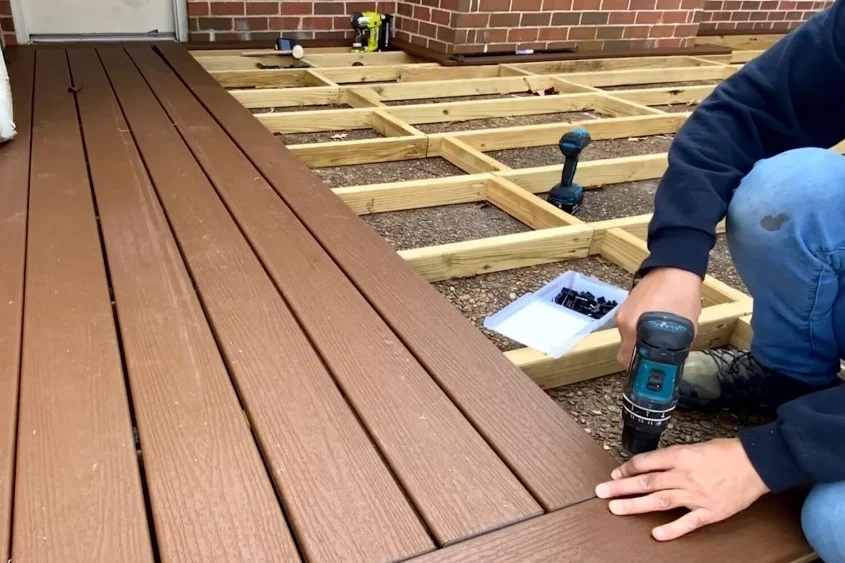 Professional composite deck contractors serving Phoenix, AZ.